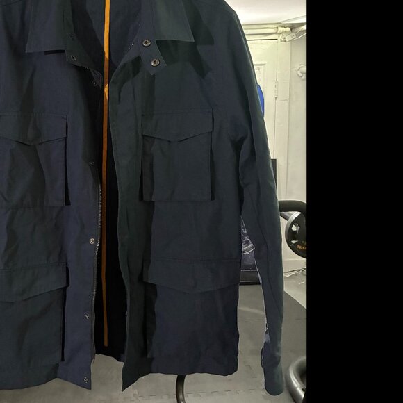 J. McLaughlin Men’s Springtime Jacket in Navy- size M